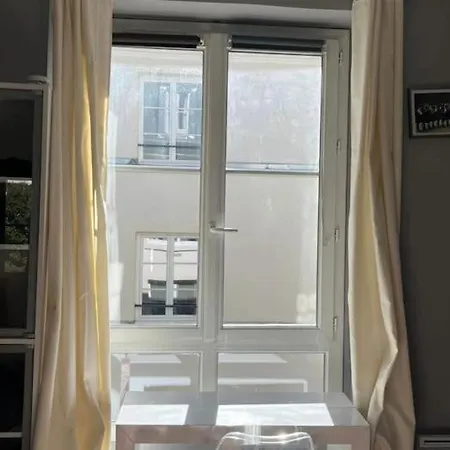 Lovely Authentic Studio - 7th Invalides/eiffel Tower Apartment Paris
